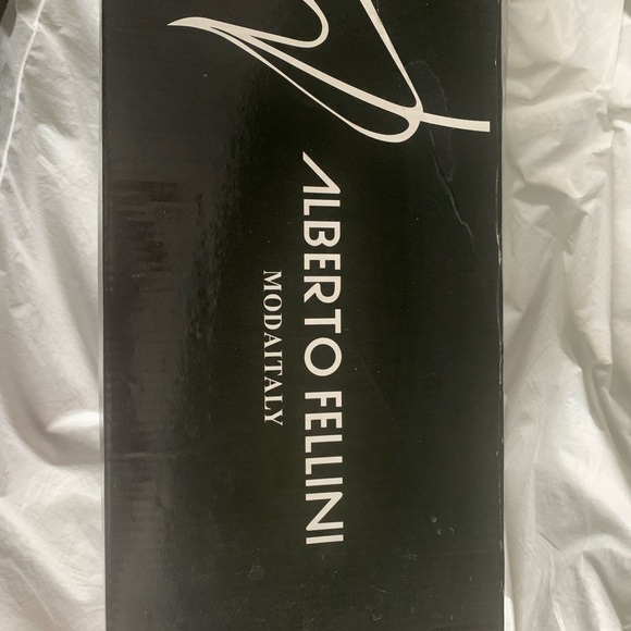 Shoes - Picture 2 of 3